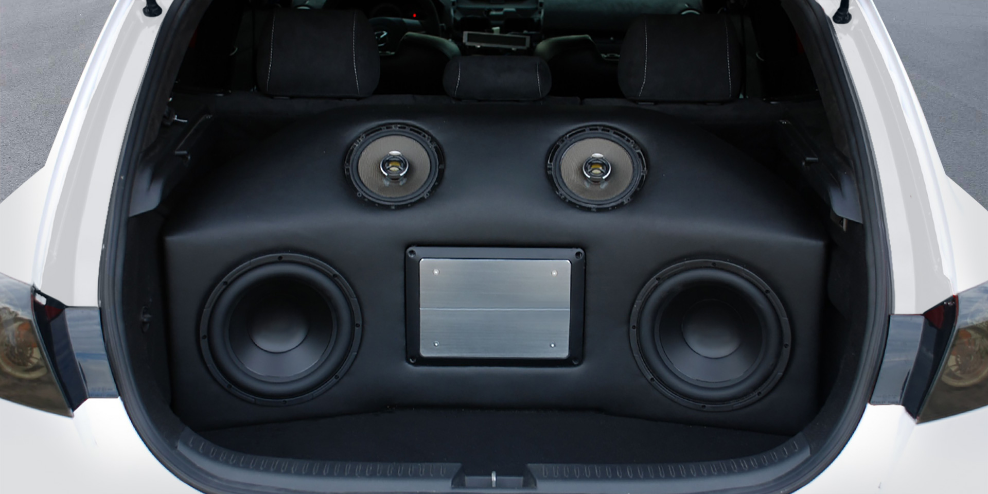 Завершили тюнинг автомобиля для выставки АвтоЗвук 2023